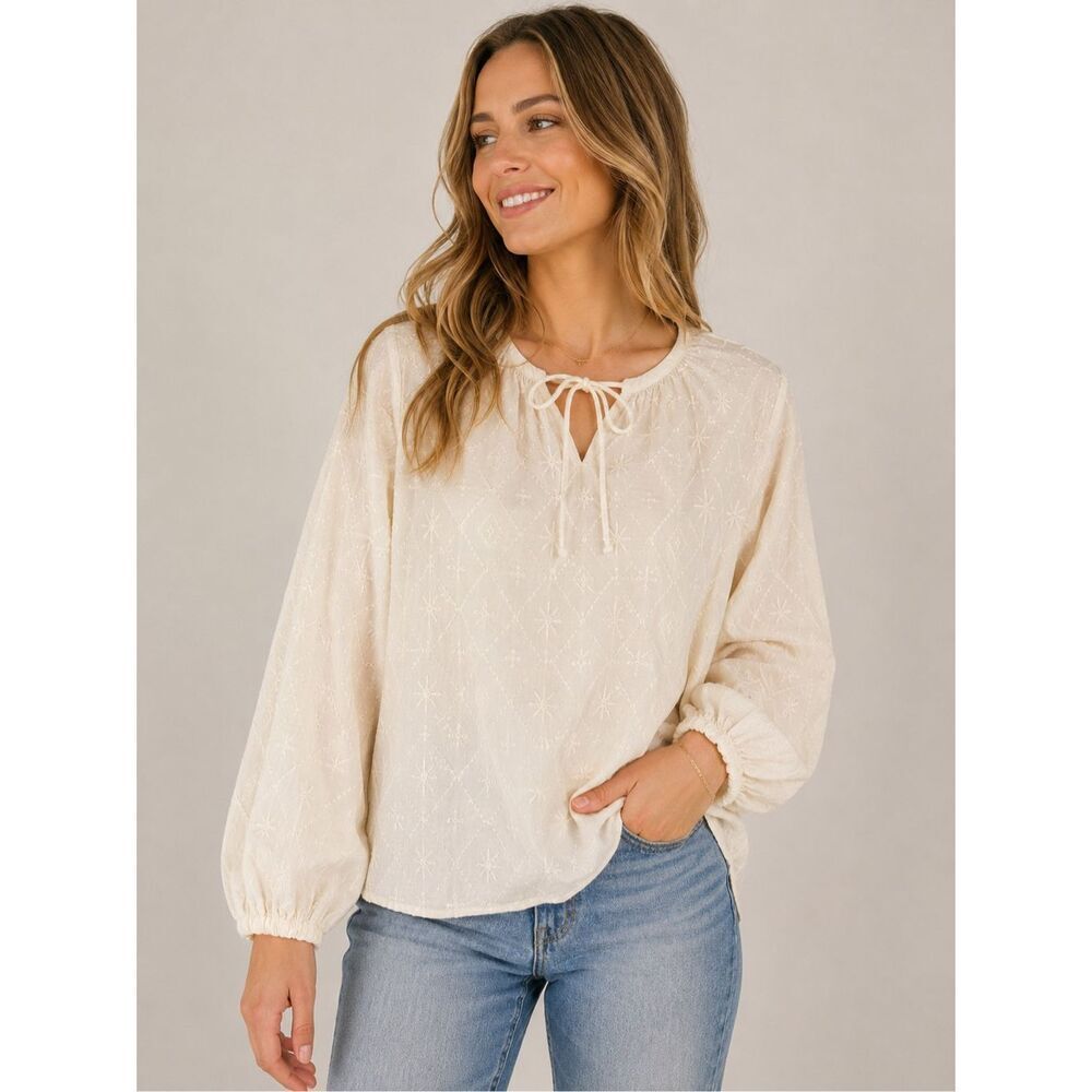 Old Navy Ivory Embroidered Eyelet Peasant Blouse Tie Neck Women’s Large